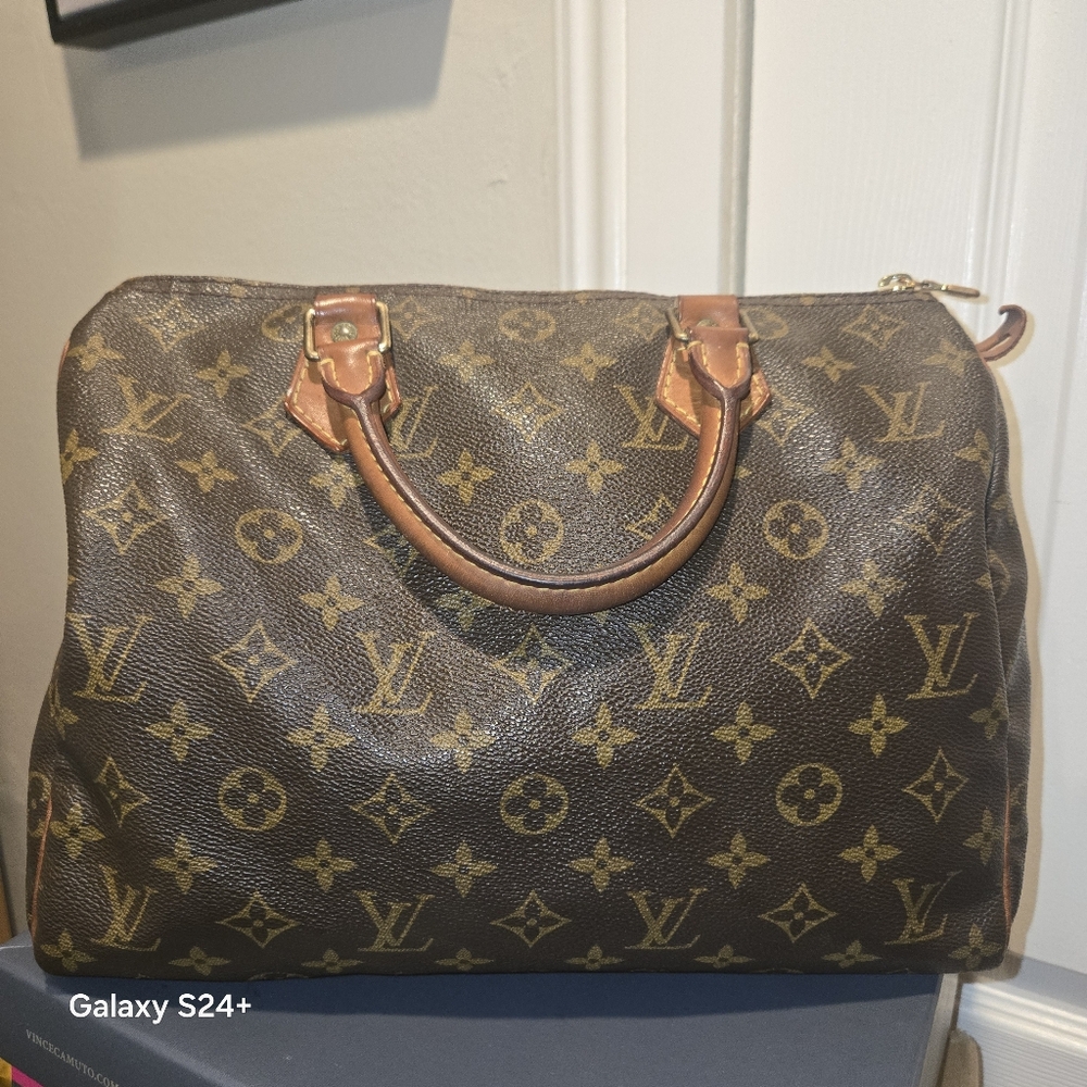 Louis Vuitton Speedy 30